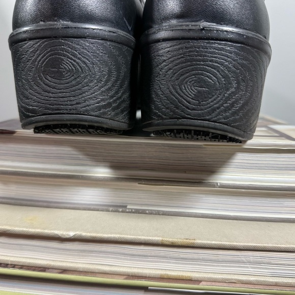 Dr. Scholl's Work Black Women's Mules - Picture 5 of 15